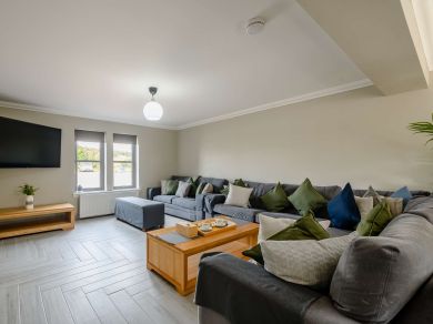 4 Lomond Courtyard (OC-88759) 4 Lomond Courtyard (OC-88759)