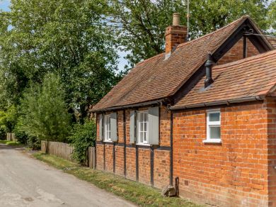 Bumble Bee Cottage At Bushley (OC-83780) Bumble Bee Cottage At Bushley (OC-83780)