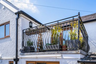 Bishopston Cwtch (OC-B31136)