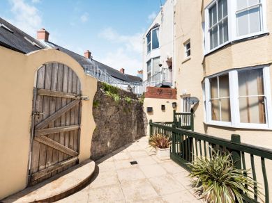 Swn-y-mor Tenby (OC-87834) Swn-y-mor Tenby (OC-87834)