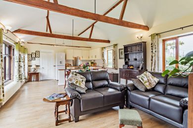 The White Horse Cottage (OC-T27361) The White Horse Cottage (OC-T27361)