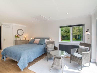 The Studio - Strumpshaw (OC-92295) The Studio - Strumpshaw (OC-92295)