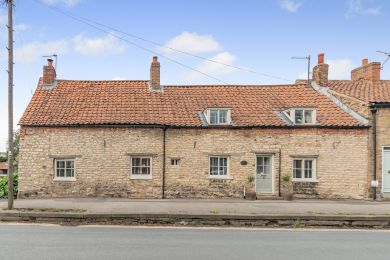 The Old Farmhouse - Pickering (OC-L32387)