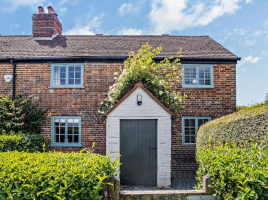 Two Dores Hill Cottage (OC-IC159) Two Dores Hill Cottage (OC-IC159)