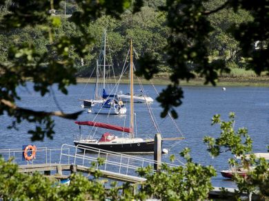 Riverside Retreat (OC-NFL71) Riverside Retreat (OC-NFL71)