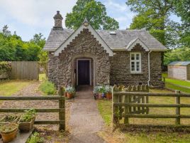 Abercamlais Estate - The Lodge