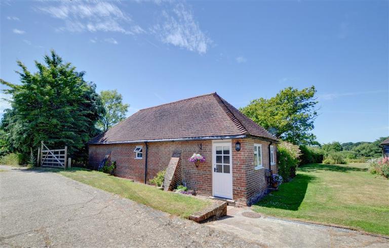 Smugley Cottage | Smugley Cottage in Goudhurst, near Cranbrook, Kent