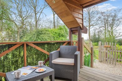Hare Spa Retreat (OC-C29549) Hare Spa Retreat (OC-C29549)