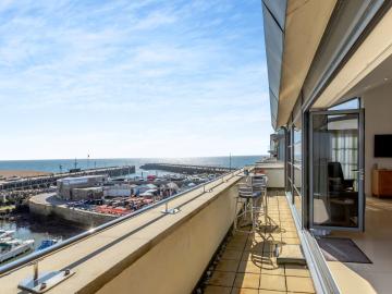 The Harbour Penthouse (OC-DC173)