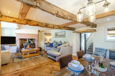 Quirky Cottage - Kemplay Foot (OC-87349) Quirky Cottage - Kemplay Foot (OC-87349)