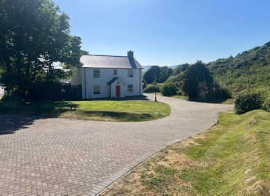 Drws y Llan (OC-DRWSYL)