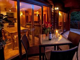 5 The Lodge
