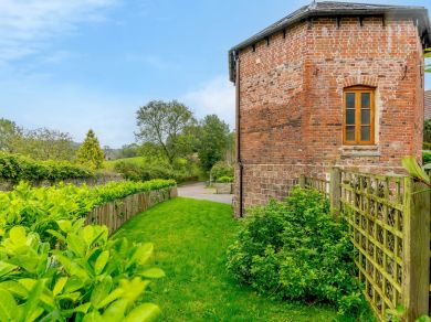 The Dovecote (OC-78375) The Dovecote (OC-78375)
