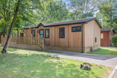 Burford Lodge (OC-B35176) Burford Lodge (OC-B35176)