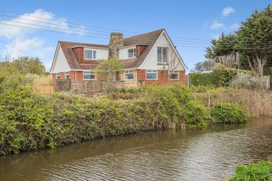 Pett Level Beach House (OC-T31834)