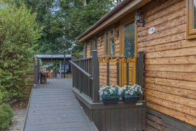 The Nutkin Retreat (OC-S45993) The Nutkin Retreat (OC-S45993)