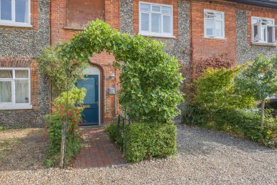 Apple Tree Cottage - Holt (OC-A28962) Apple Tree Cottage - Holt (OC-A28962)