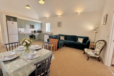 Stoats Cottage (OC-S45344) Stoats Cottage (OC-S45344)
