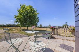 Farm Lodge 3