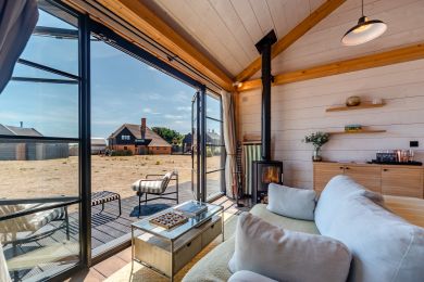 Writers Studio Hot Tub (OC-W44731) Writers Studio Hot Tub (OC-W44731)
