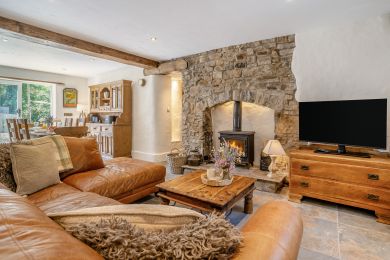 River Bank Cottage (OC-B45220)