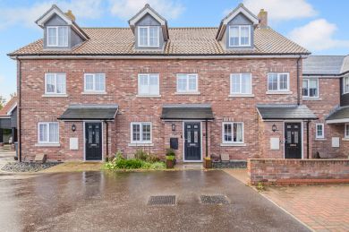 Mews Townhouse (OC-M32532) Mews Townhouse (OC-M32532)