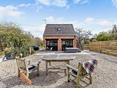 Stonehouse Loft (OC-82334) Stonehouse Loft (OC-82334)