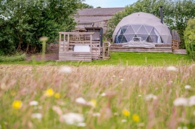 Geodesic Dome - The Hideaway (OC-G44810) Geodesic Dome - The Hideaway (OC-G44810)