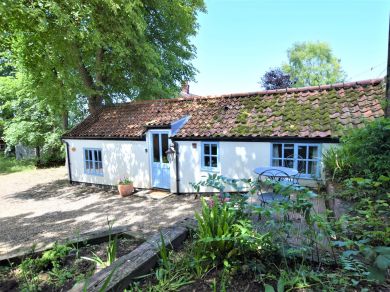 Apple House - Norfolk (OC-NCC04)