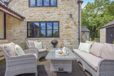 Golden Valley Retreat (OC-R44773) Golden Valley Retreat (OC-R44773)