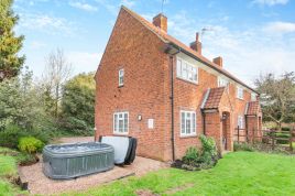 Strawberry Cottage - Southwell