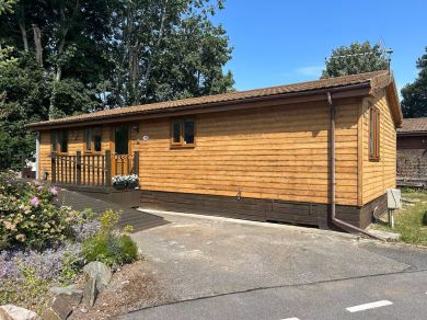 The Nutkin Retreat (OC-S45993)