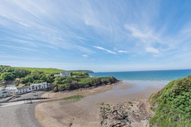 Cliff Cottage (OC-C32095) Cliff Cottage (OC-C32095)