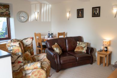 Tarnwood Cottage (OC-T43776)