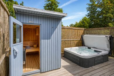 Kingfisher Lodge (OC-K39026)