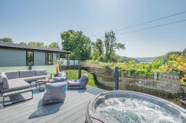 Creek View Lodge