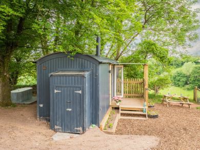 Sunnyside Shepherds Hut (OC-96361)
