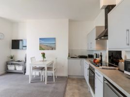 Ocean Retreats - Bright Horizon 2