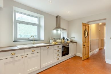 Cwtch Cottage (OC-M28964)