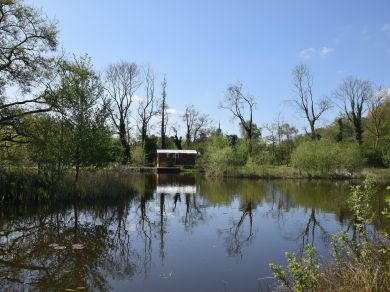 Kingfisher Hut (OC-57900)