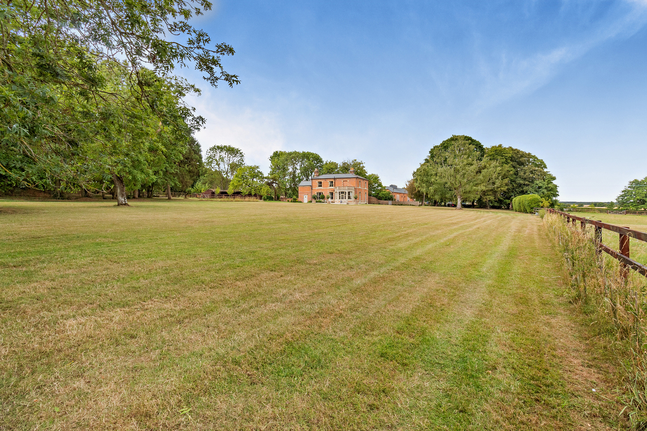 Branches Park Old Farmhouse | Branches Park Old Farmhouse in Cowlinge ...