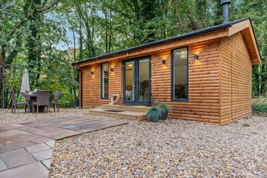 Roe Deer Lodge (OC-M33953) Roe Deer Lodge (OC-M33953)