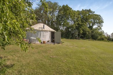Duncan’s Place (OC-D39075) Duncan’s Place (OC-D39075)