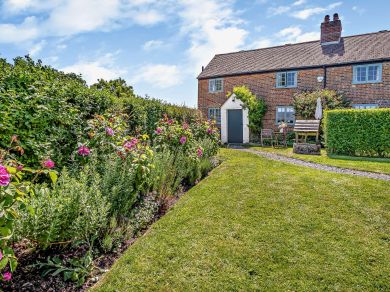 One Dores Hill Cottage (OC-IC090) One Dores Hill Cottage (OC-IC090)