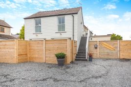 Crest Apartment - Abersoch