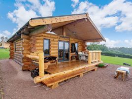 Chestnut - Tedstone Log Cabins