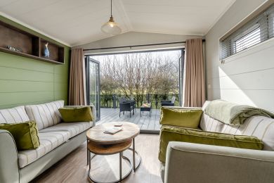 Marina Retreat (OC-M31734)