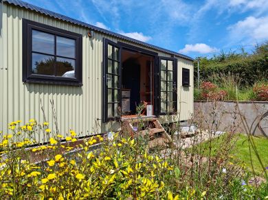 Beryl's Hut (OC-85862)