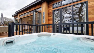 Blackthorn Lodge (OC-B32821) Blackthorn Lodge (OC-B32821)