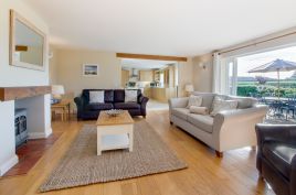 Oak Lodge